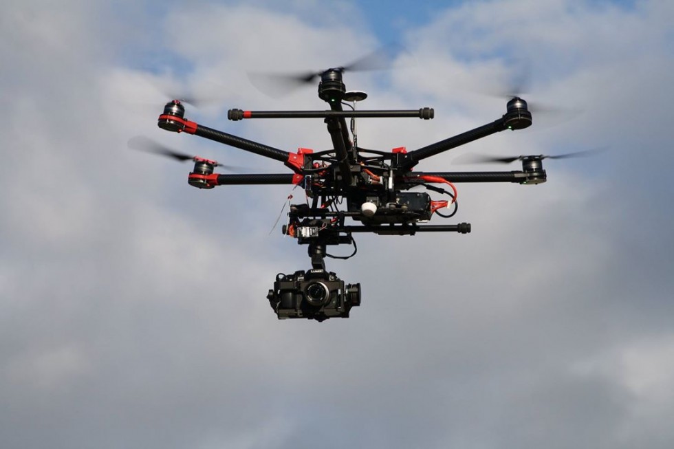 Drone para fotografía. Aerosar, imágenes aéreas.